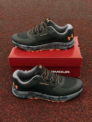 Under Armourr charged bandit trail 3 black orange