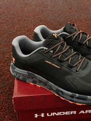 Under Armourr charged bandit trail 3 black orange