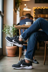 Nikee air zoom spiridon Black White