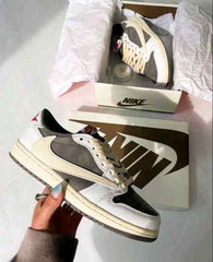 Nikee Air jordann retro 1 travis scott low reverse mocha