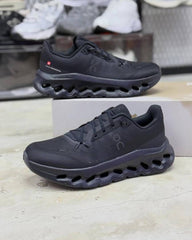 ON CLOUDTILT running ECLIPSE ALL BLACK