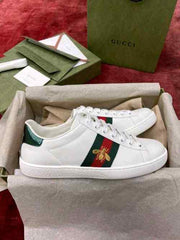 Gucci_ Ace Embroidered Bee