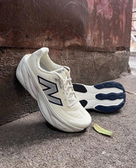New Balanc.e Fresh Foam X More V5 White