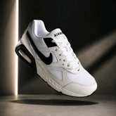 Nikee AirMax IVO White Black
