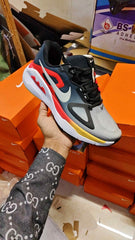 Nikee Air Zoom Structure Plus 694