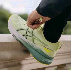 Asicss GEL-KAYANO 31 COOL MATCHA 626