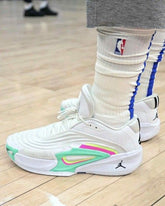 Nikee Jordan Luka 3 Photo Finish White Volt Glow Green 1243