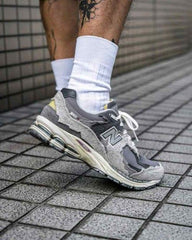 New Balancee 2002R Protection Pack Rain Cloud 1147