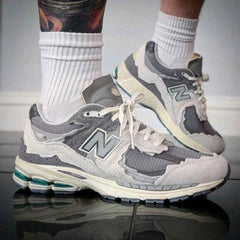 New Balancee 2002R Protection Pack Rain Cloud 1147