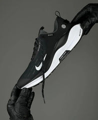 Nikee Infinity Run 4 React Gore Tex Black White