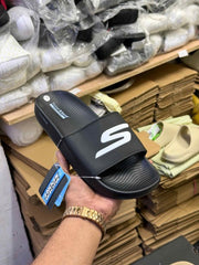 SKECHERSS HYPER BURST SLIDE
