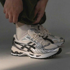 Asicss Gel-Kayano 14 Cream Black Metallic Plum 1063