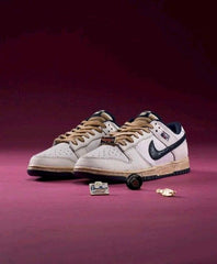 THE STRANGER THINGS X NIK SB DUNK LOW phantom
