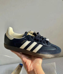 ADIDAAS WOMEN. .SAMBA.NAVY.FOR.HER