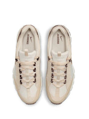 Nikee air humara lx jacquemus white