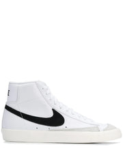 Nik ee blazer vintage white black