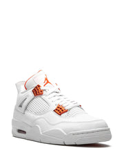 Air Jordan 4 Retro sneakers