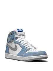 Nik e Air Jordan 1 Hyper Royal SEMI UA