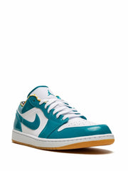 Air Jordan 1 Low SE "Barcelona" sneakers