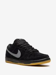 nikkee SB Dunk Low Fog Black Gum