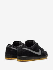 nikkee SB Dunk Low Fog Black Gum