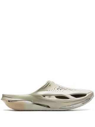 Nikee MMW 005 slide