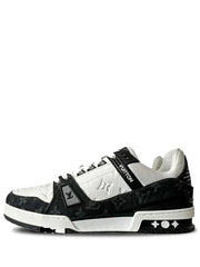 Louiss Vuitton LV Trainer White Black 896