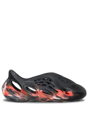 FOAM RUNNER BLACK RED