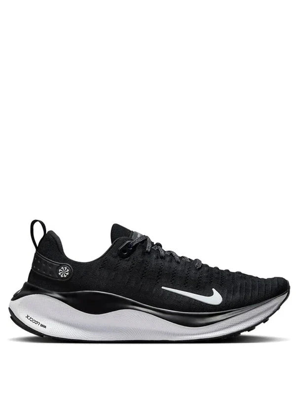 Nikee. infinity run 4 gore tex black white