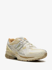new balanccee 1906R Lunar New Year White