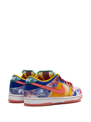 NIkee_sb_dunk_low_friends_family