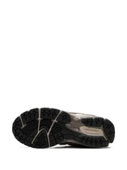 new balancee 1906 Utility Linen Dark Olivine Flat Taupe Low