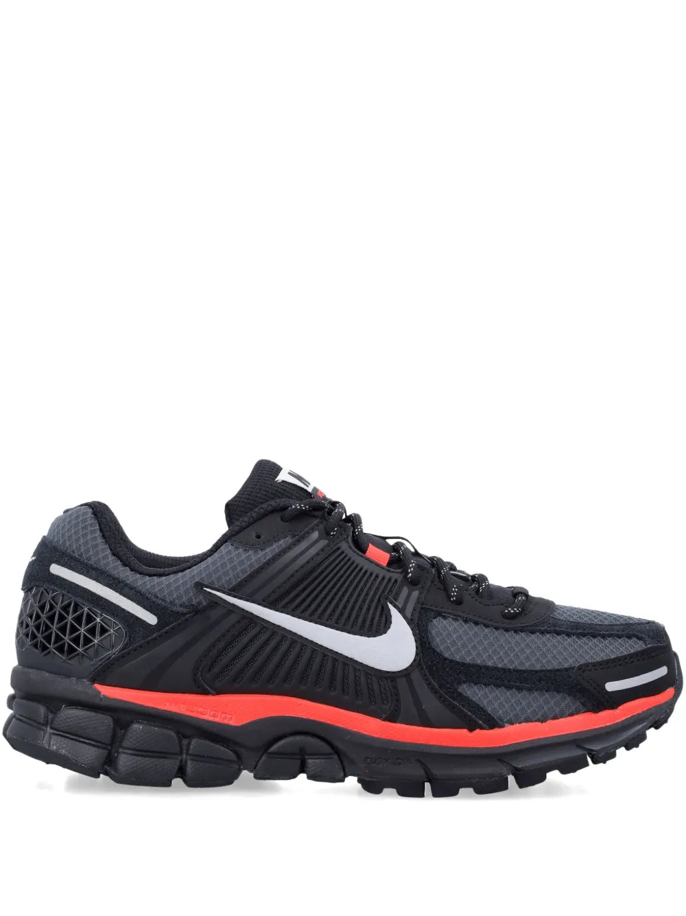 NIKE ZOOM VOMERO 5 BLACK METALLIC UNIVERSITY RED