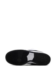 nikee dunk low white black