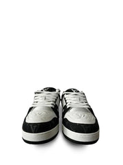 Louiss Vuitton LV Trainer White Black 896