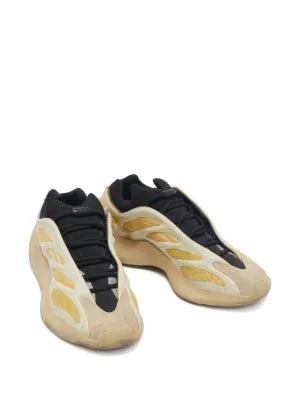 Adidass. Yeezy 700 V3 Azael