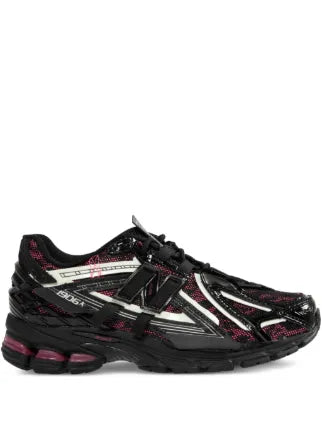 Neww balance 1906A Black Dragon Berry 521