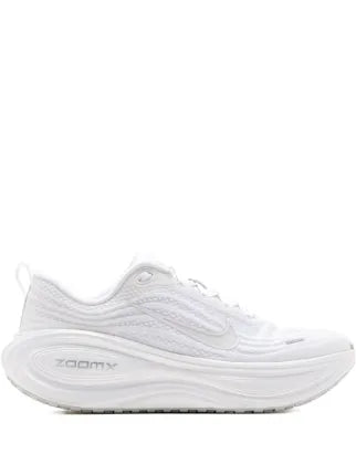 Nikee Vomero Plus Triple White