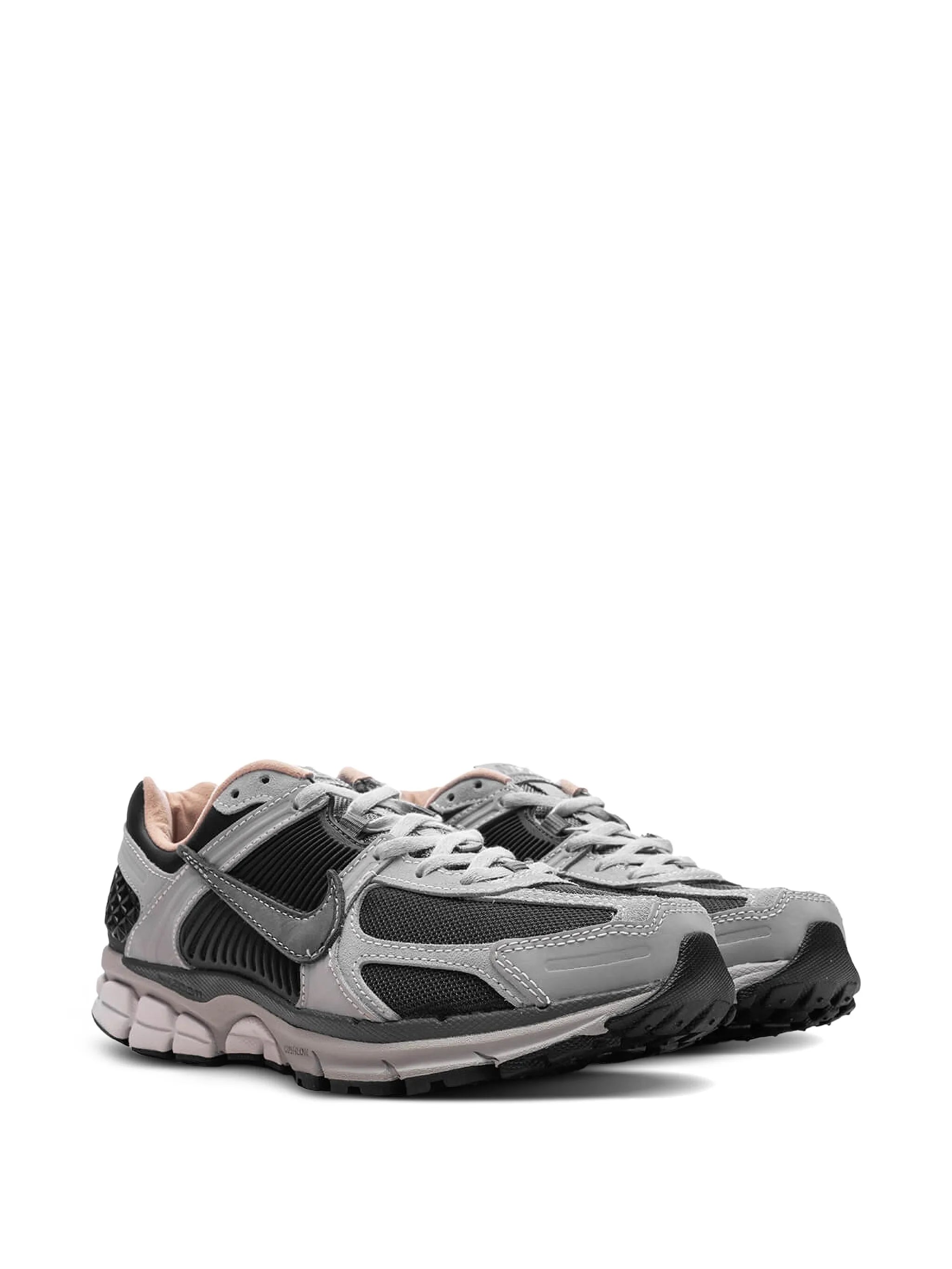Nikee_zoom_vomero_5_dark_smoke_grey_vachetta - 2