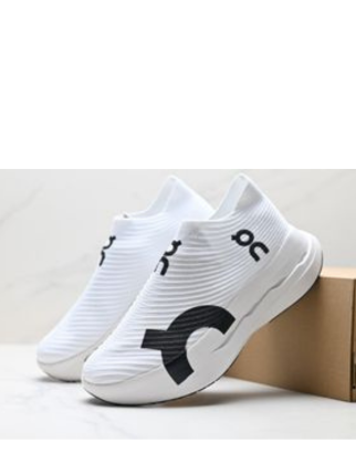 On Running CloudBoom Strike LS White Black 499 - 2