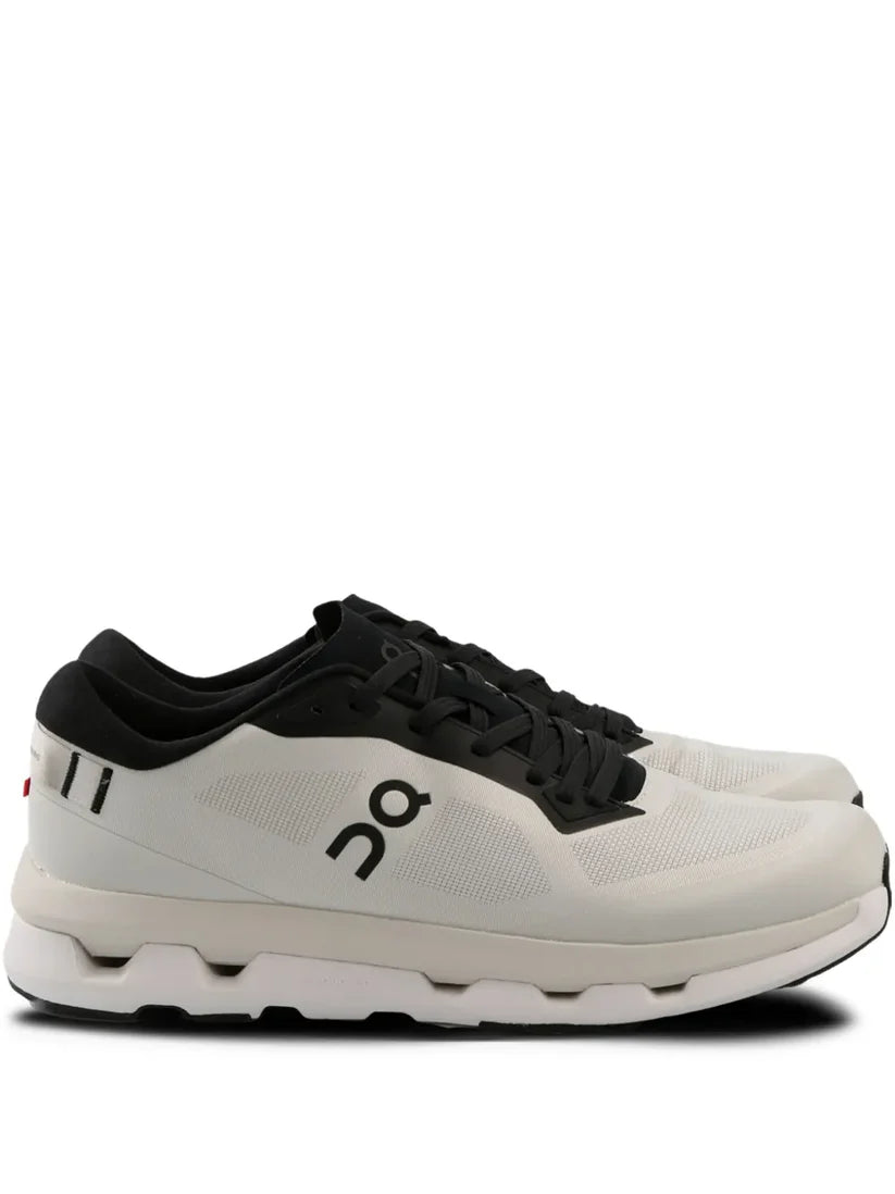 On Running Cloud Zone Ice Black 773 - 1