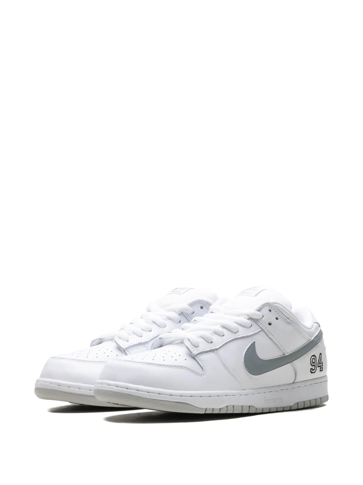 Supreme x Nikee SB Dunk Low White Grey - 4