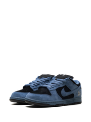 Nikee sb dunk x supreme low ocean fog