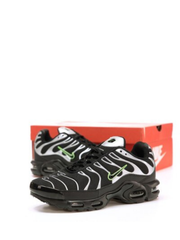 Nikee Airmax Plus Reflective Black