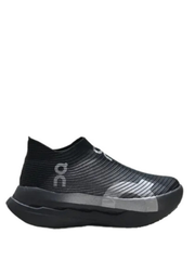On CloudBoom Strike LS BlackSilvery 527