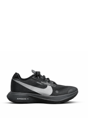 Nikee zoom trail shoes