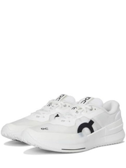 On Running Cloud The Roger Pro 2 White Black 1126