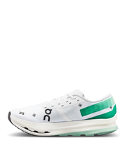 On CloudBoom Echo 3 White Green