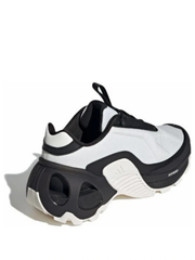 Adidas wonder runner White black