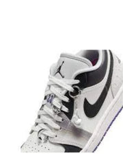 Nik ee Air jordan 1 Low SE punk rock sneaker